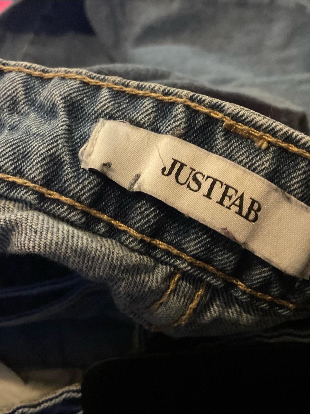 JustFab Men's Relaxed Fit Washed Black-Gray Jeans - Picture 3 of 3